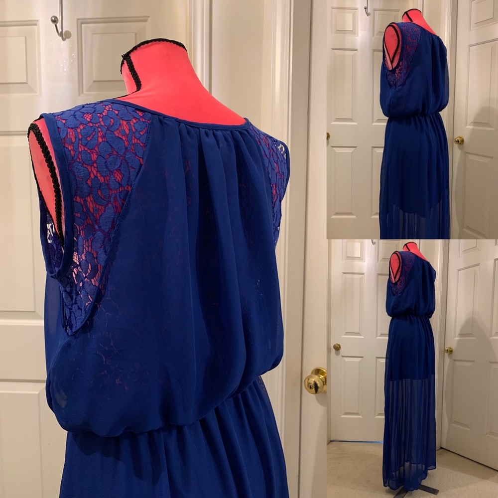 Wendy Wise peekaboo bodice lace dress - Picture 5 of 7